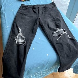 Stylish boyfriend jeans, straight leg.light black